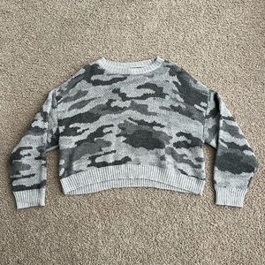 American Eagle Sweater